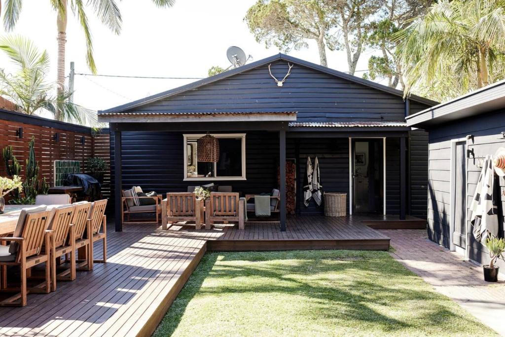 The Black Ace Yamba, Yamba