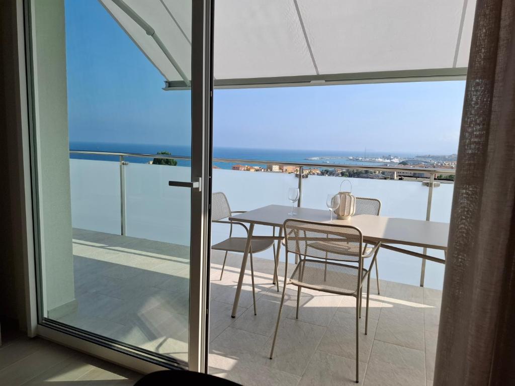 New Apartment with seaview terrace 8 - 3