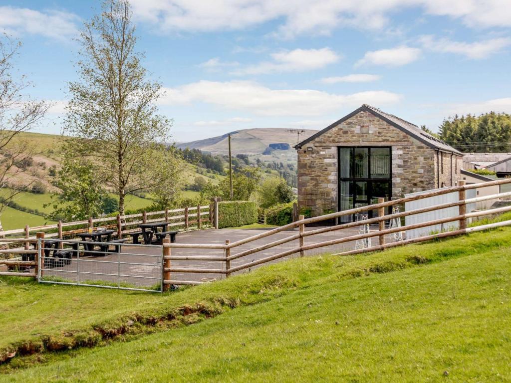 2 bed in Brecon BN100, Cray