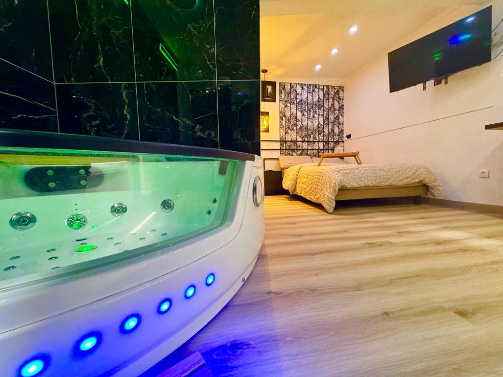 Studio & Balnéo privatif, Évreux