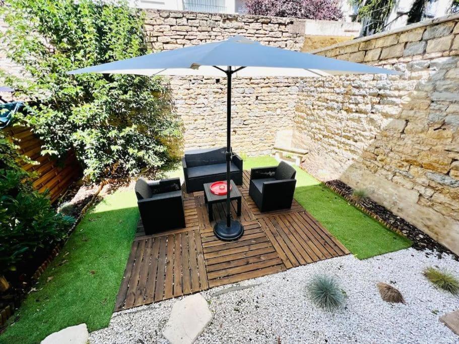 L'Eden, Apt 4 Prs avec jardin en centre ville - 2