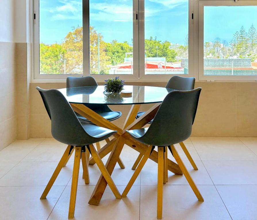 Stylish Apartment - 3