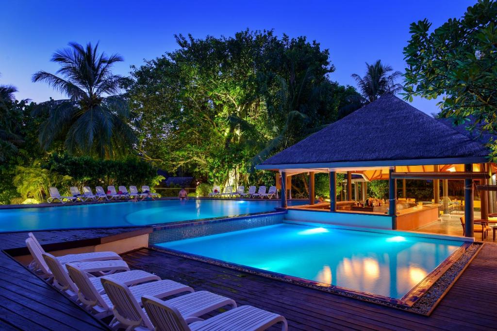 Swimming pool, Adaaran Select Huduran Fushi - 24hrs Dine around Premium All inclusive in Maldive Islands