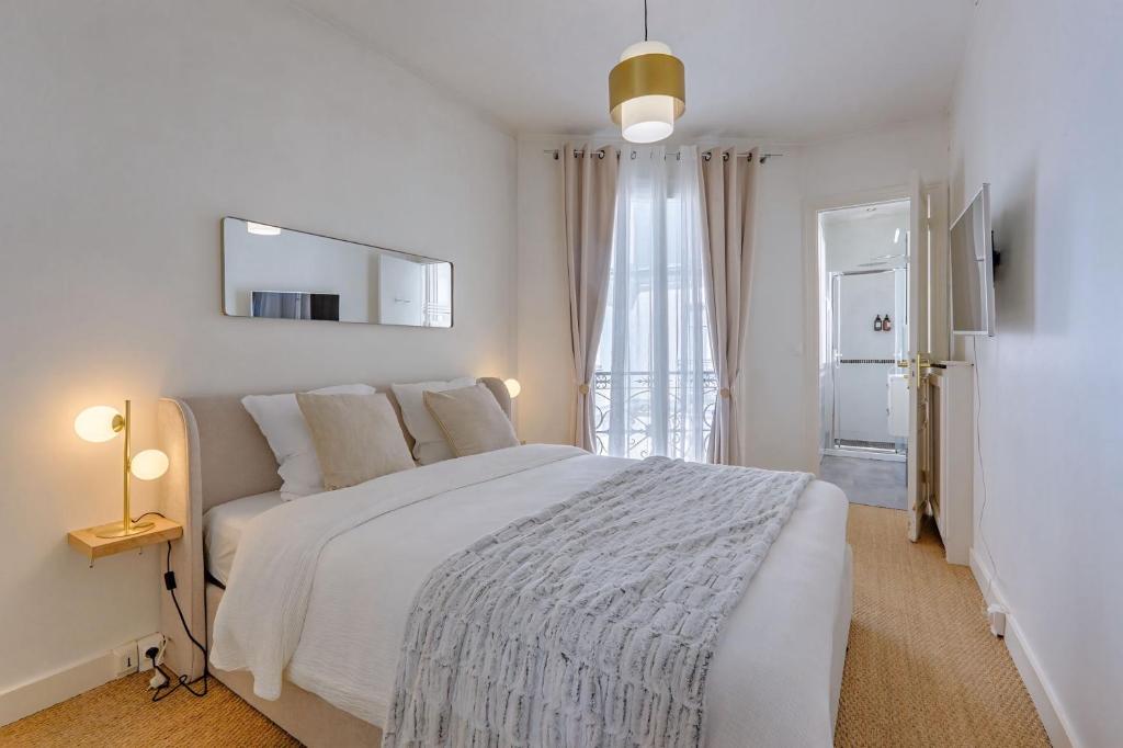 Chic Paris Flat 10 Mins from Arc de Triomphe - 3