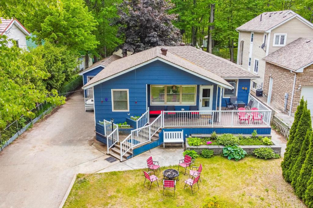 Wavy Daze, Wasaga Beach