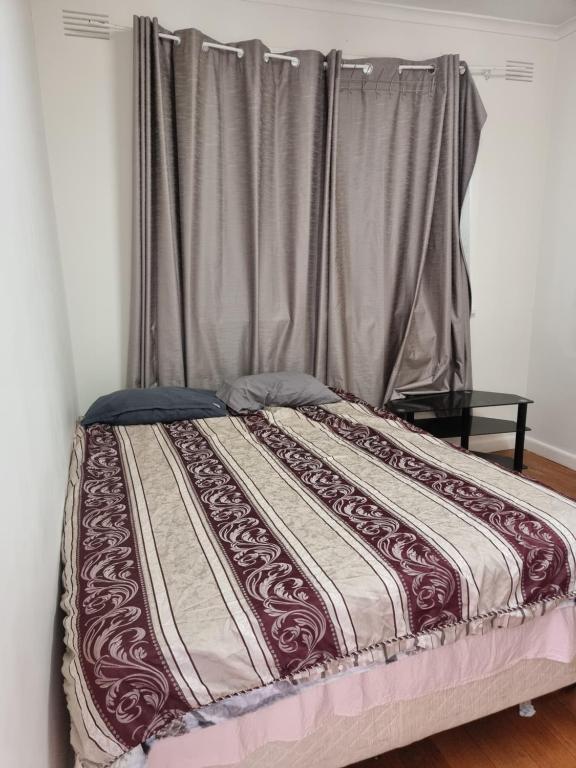 Clayton house, Clayton North