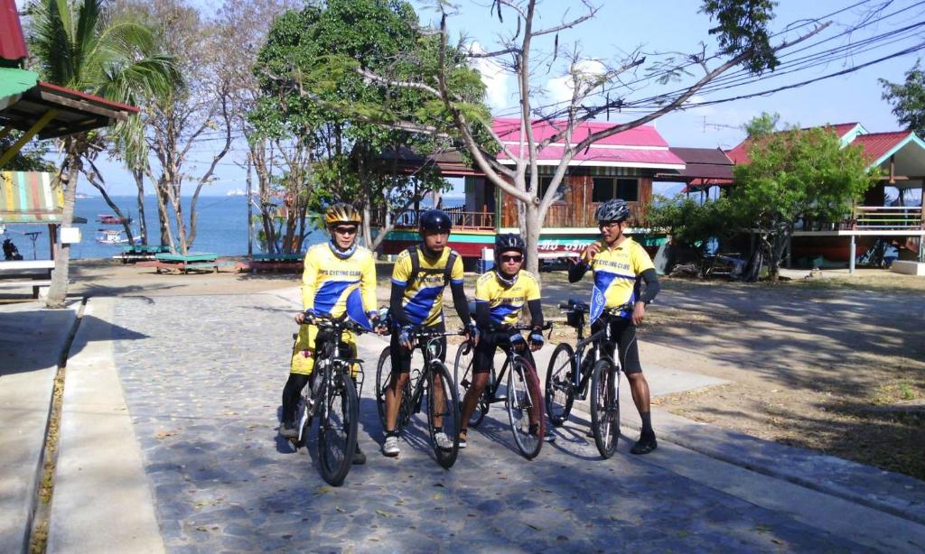 Koh Sichang Rimtalay Resort photo