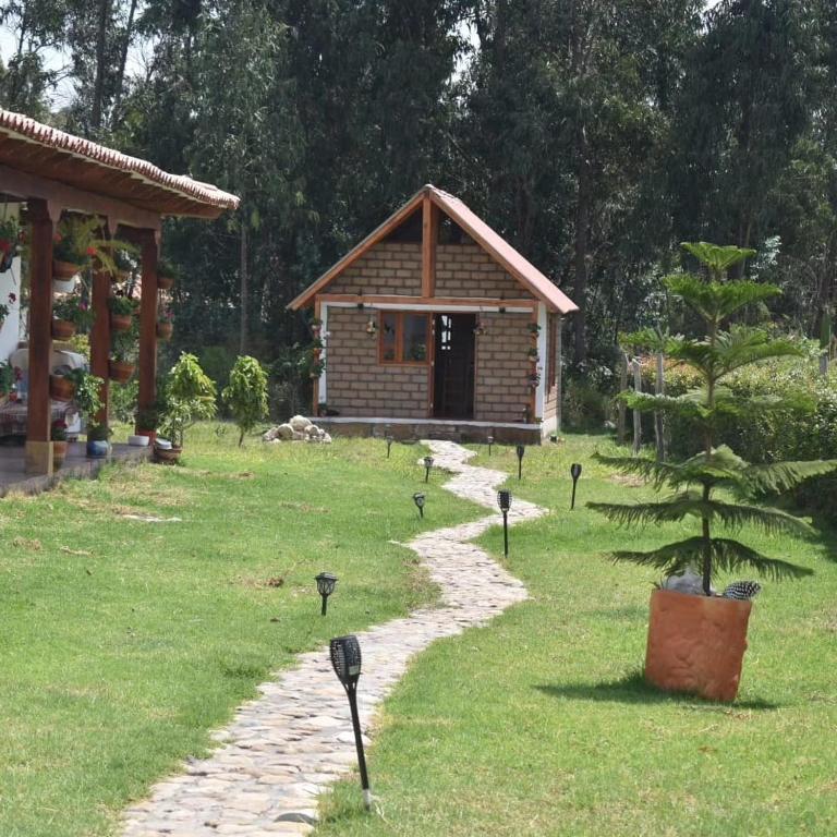 Cabaña Minimalista Villa Clarita - 2