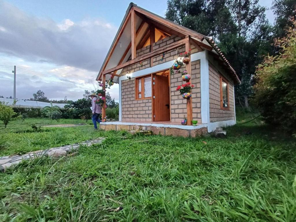 Cabaña Minimalista Villa Clarita - 3
