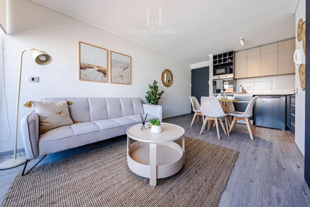 HT Luminoso Apto con Estacionamiento - 1