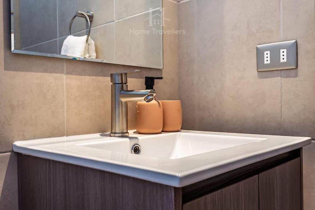 HT Espectacular Estudio en Santiago 2PAX - 5