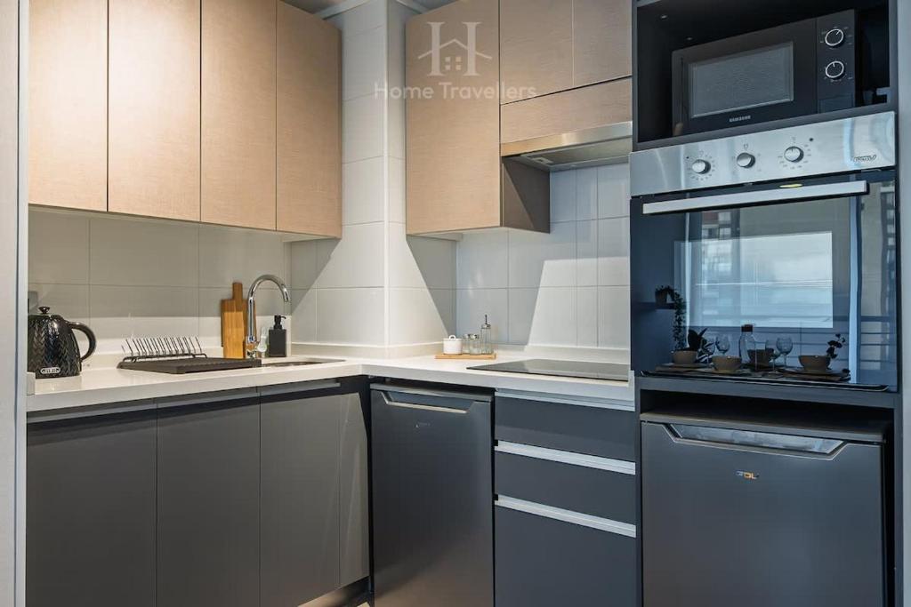 HT Luminoso y Moderno Depto con Estacionamiento 4PAX - 5