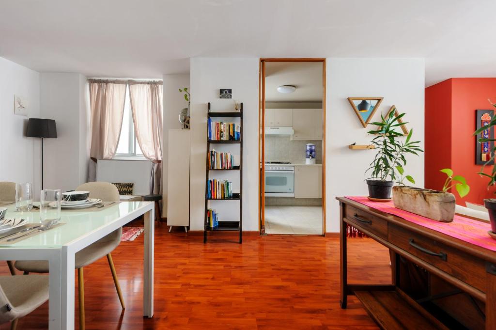 Tabasco 269, Local Charm & Cozy Design in La Roma - 5