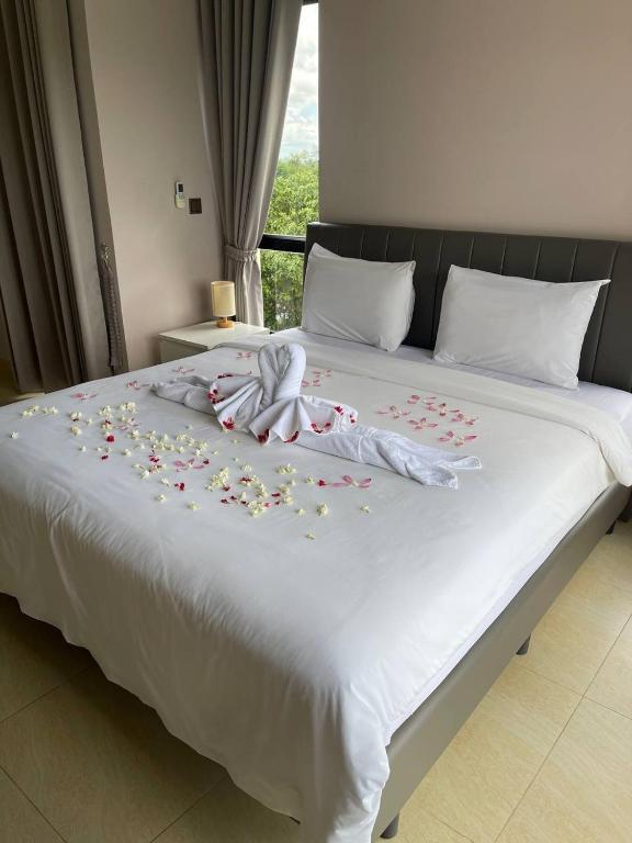 TARA 58, Krong Poi Pet