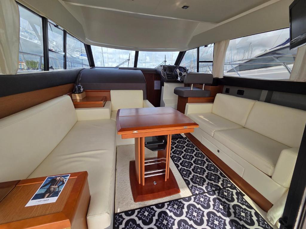 Vedette KEFI Prestige 350 Fly - 1