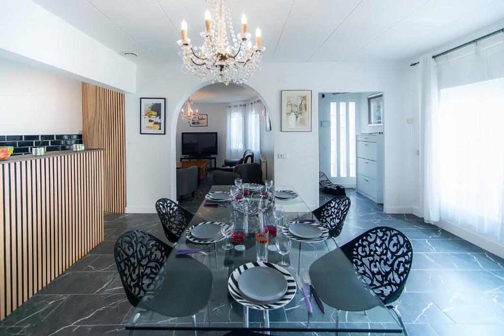 WELCS CASA 111 EMP con piscina privada y parking - 4