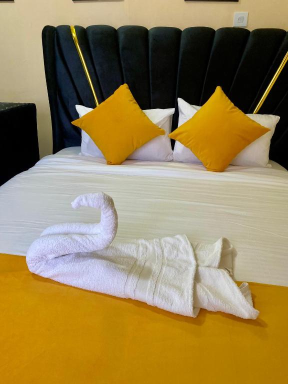 Sunset studio stay, Naivasha