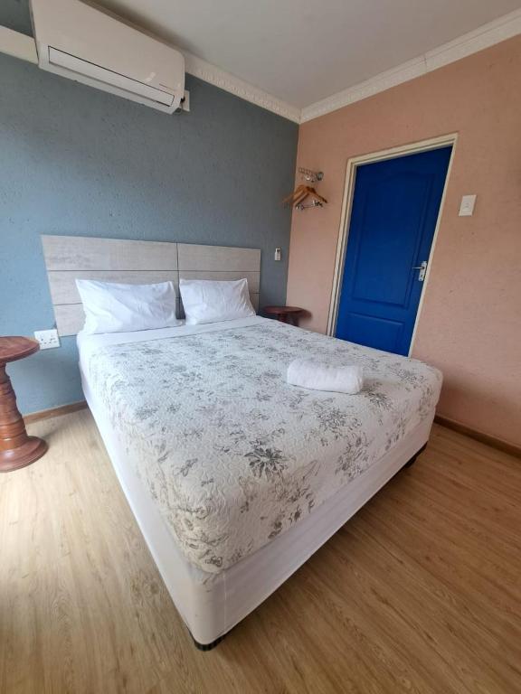 Monarch Guest House, Vosburg