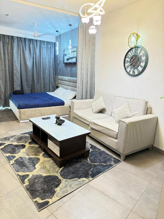 supernova spira, Jāmb