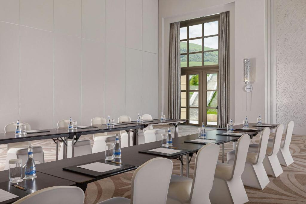 Toplantı odası / Geniş salon