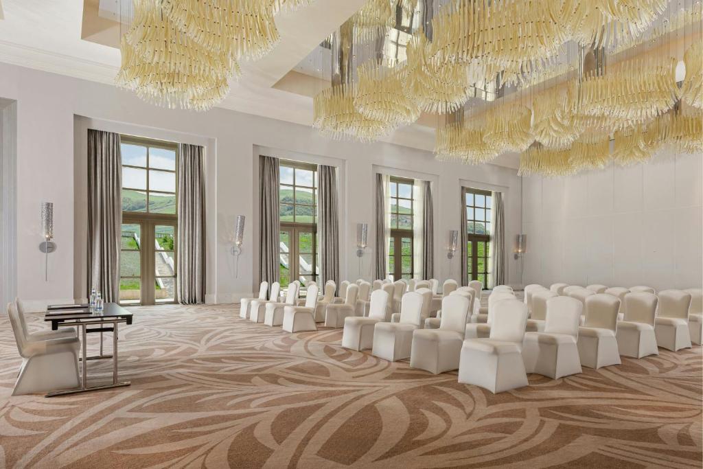 Toplantı odası / Geniş salon