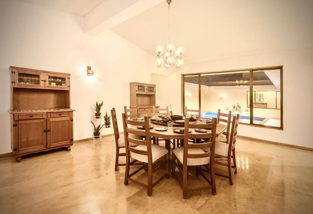 Royal bookings, Lonavala