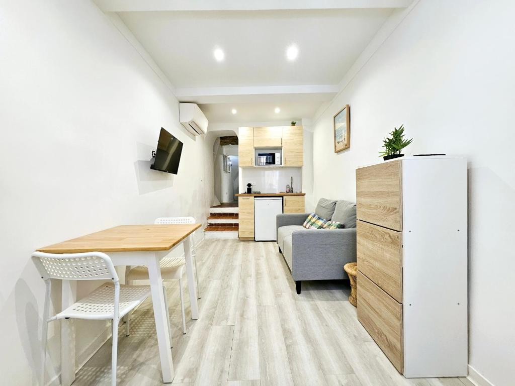 Les Haciendas - 5 logements dans le Viel Antibes - 5