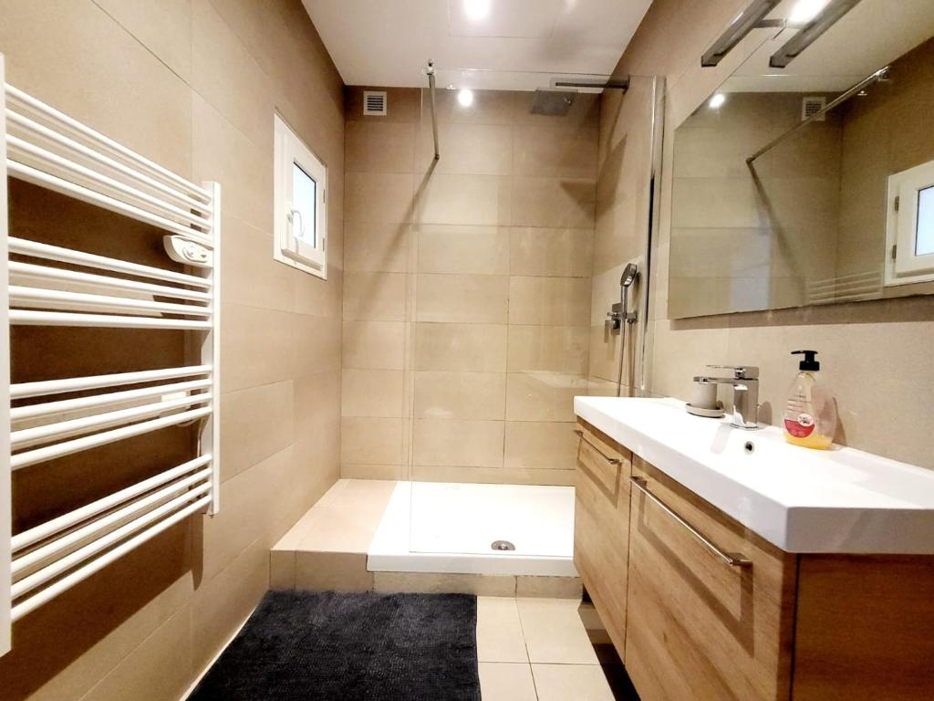 Le Sade 1er et Le Sade 2nd - 2 Appartements au coeur d'Antibes - 4
