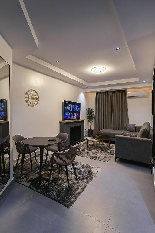 Arusha 202 by SPL, Wupa