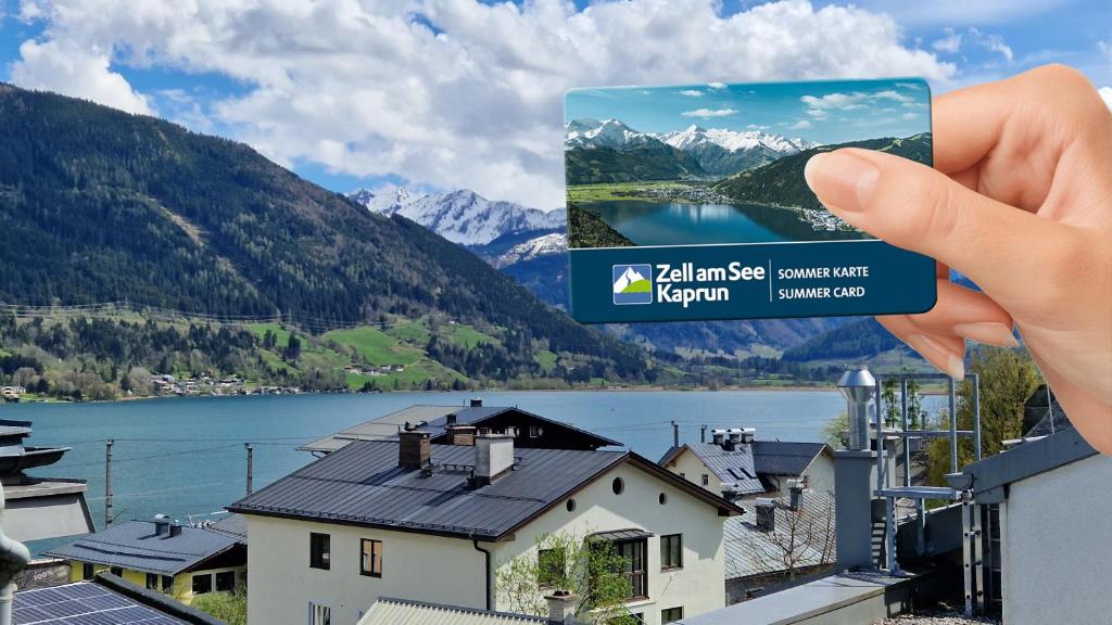 Penthouse Lake Mountains View, lake view, incl SUMMER CARD, Zell am See