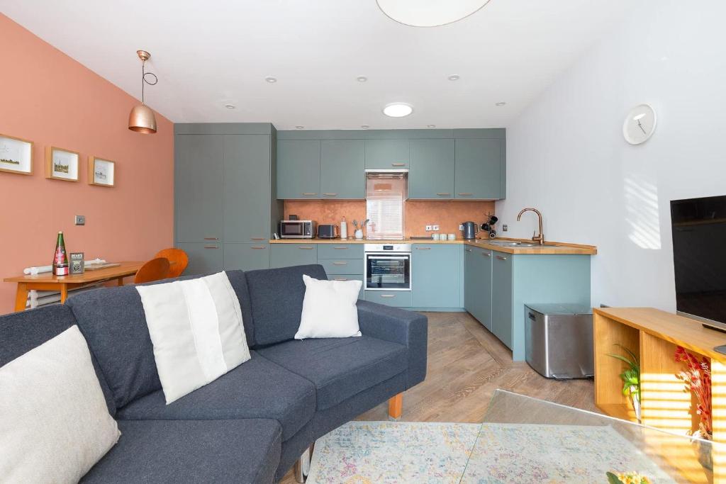 Stylish Home Beautiful Views & Parking Stroud, Brimscombe