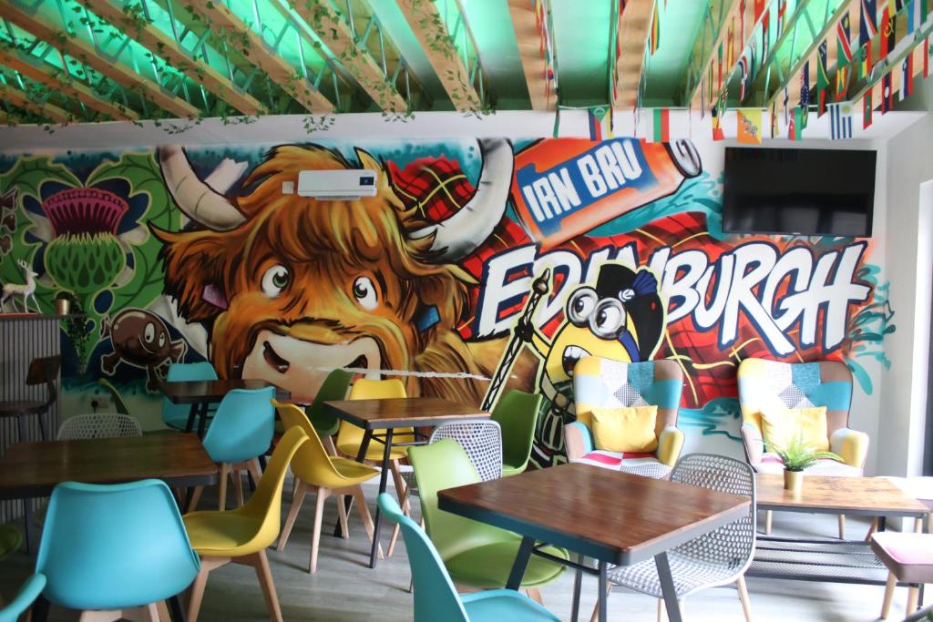 Shared lounge/TV area