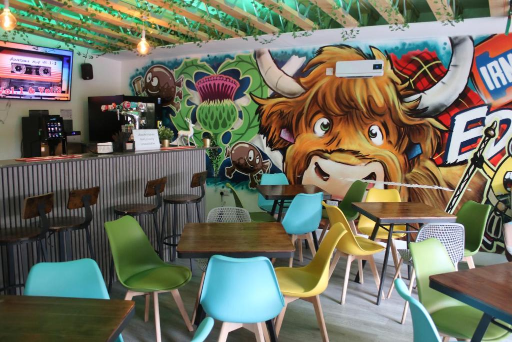 Shared lounge/TV area