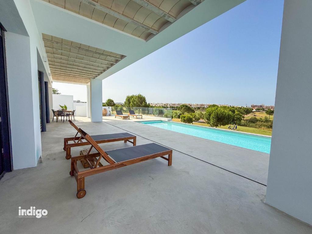 Villa Paz -Moderno Privado Nuevo Piscina Vistas a Golf y Lago - 3