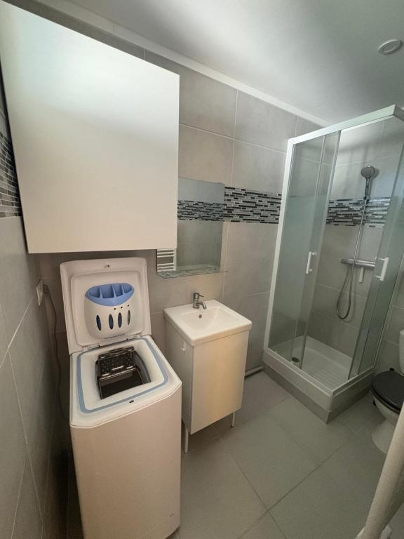 Studio avec place de parking - Proche commerce et plage - 3