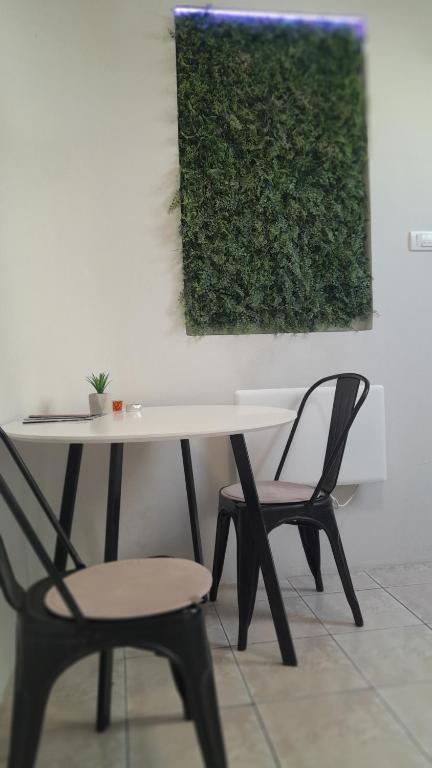 Cool & Cozy Center - 5