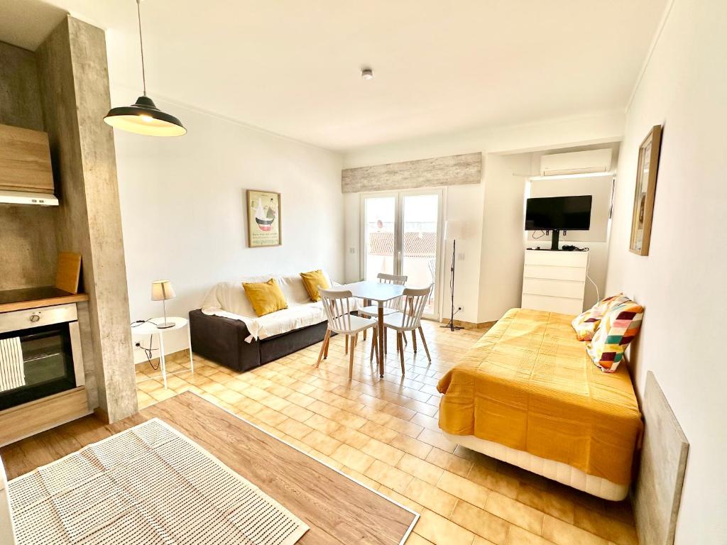 Apartamento com vista mar no centro antigo, Bicas