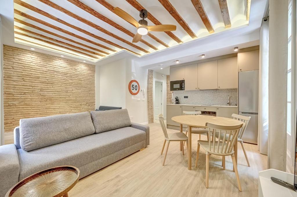 Apartamentos Esquina plaza del Mercado by Clabao - 2