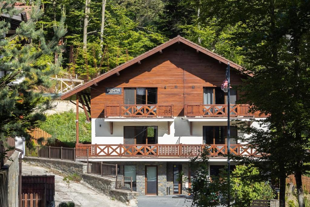 PENTA by Alfinio, Sinaia