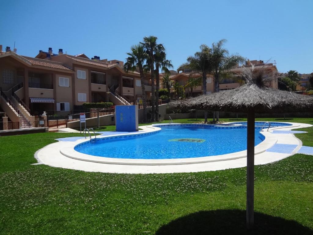 Apartamento con gran azotea y piscina R71 by Novadesta - 3