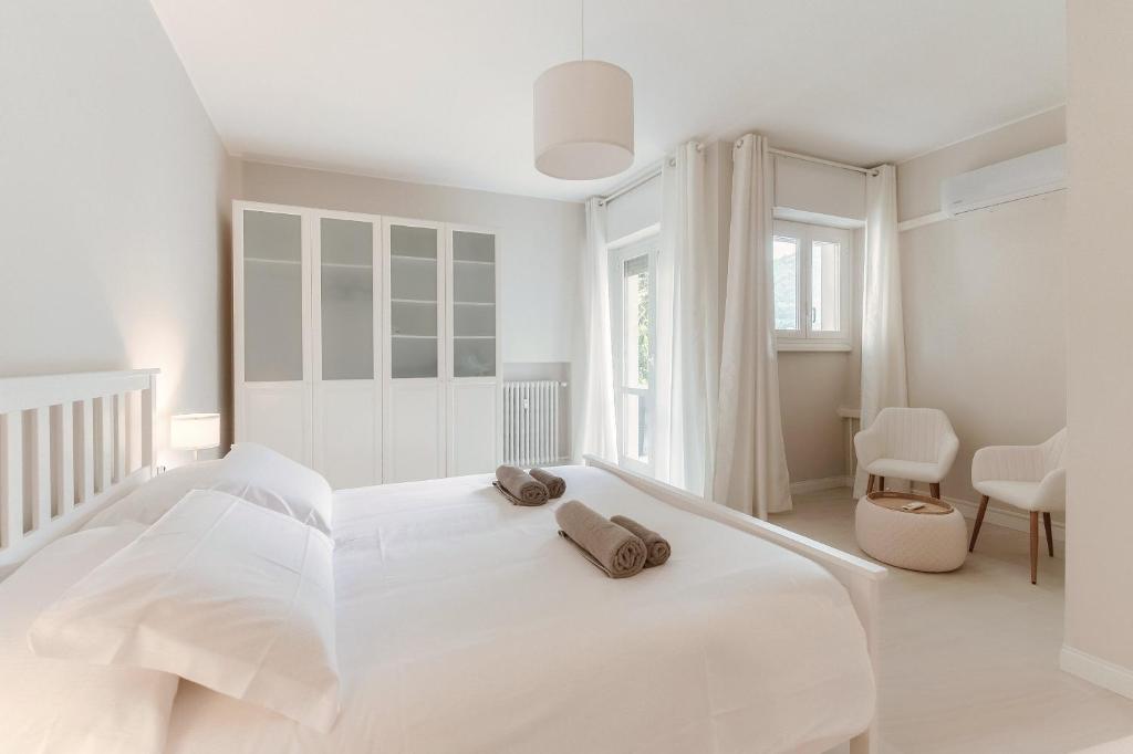 Cream Home by "The House Of Travelers" - 2
