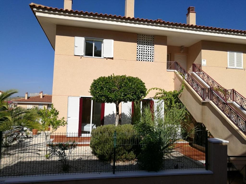 Casa con cálida terraza y piscina R76 by Novadesta - 2