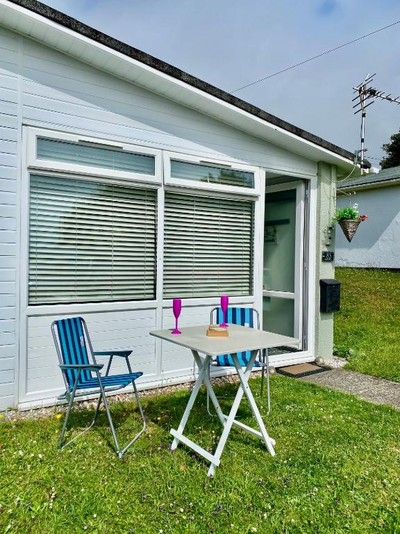Dart Dream, Chalet 85, Norton Holiday Park - photo 4