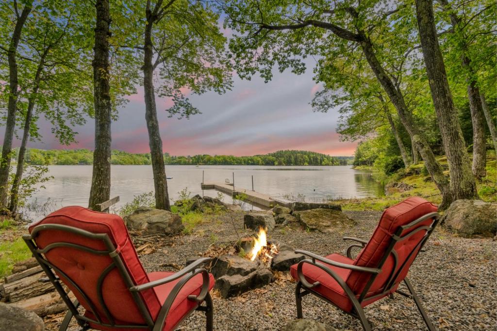 Your Trail's End in Maine, Wayne