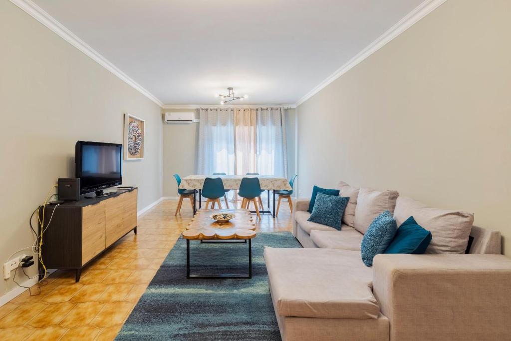 Viso Apartment - By Y Concept, Setúbal