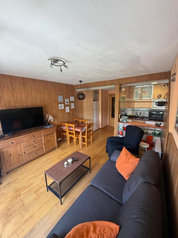 Ibón de Bucuesa, Formigal