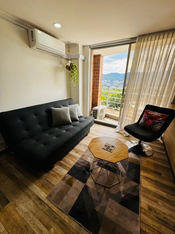 Best location in El Poblado y Provenza - 4