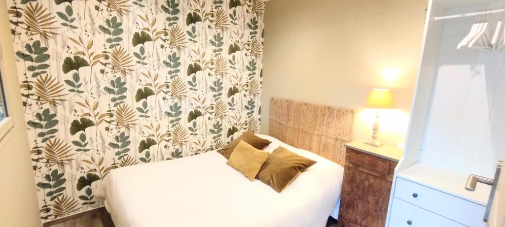 LA MER appartement climatisé,à10mn à pieds de la plage, chambre et coin nuit, grand patio et parking privé - 4