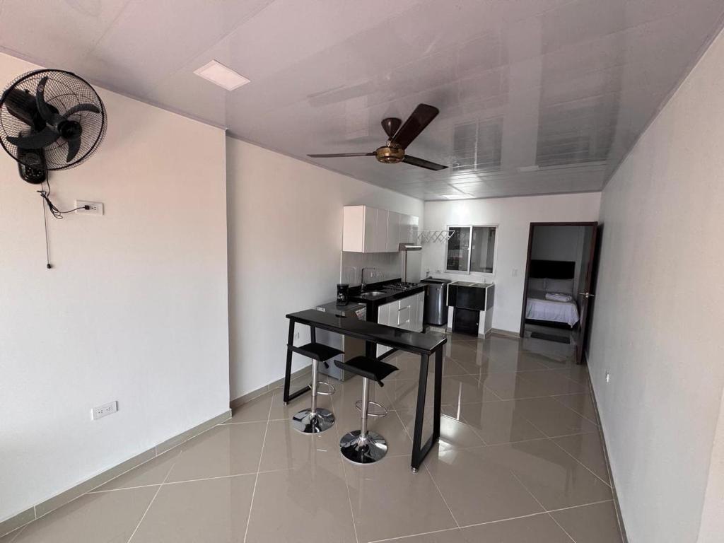 Moderno apartaestudio amoblado con parqueadero, Barrancabermeja