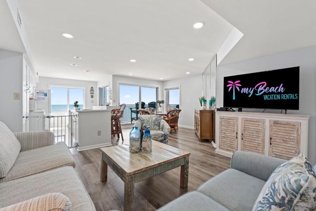 Corner Oceanfront Balcony- Pool- Upscale Design, Myrtle Beach